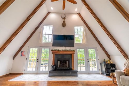 209 Lake Viking Ter, Gallatin, MO, 64640-8345 | Card Image