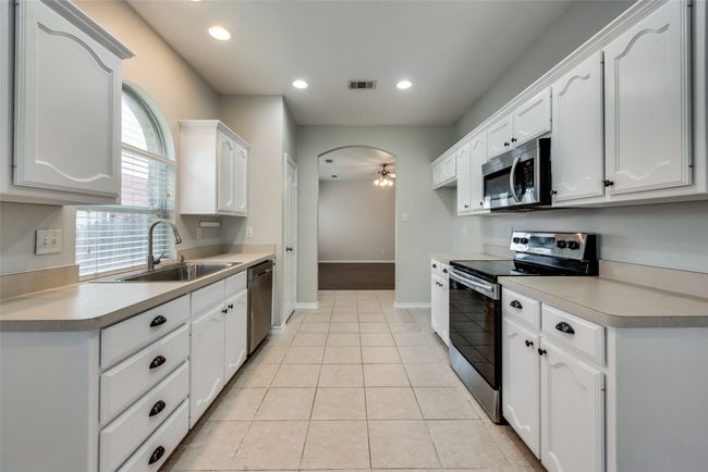 5832 Center Ridge Dr, House other with 3 bedrooms, 2 bathrooms and null parking in Fort Worth TX | Image 12