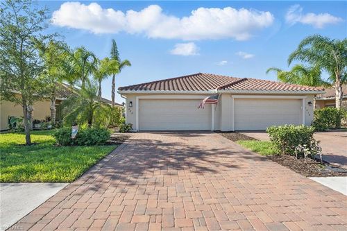 1822 Alameda Dr, NAPLES, FL, 34120-5653 | Card Image