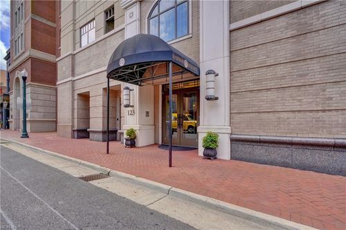 912-123 College Pl, Norfolk, VA, 23510-1949 | Card Image