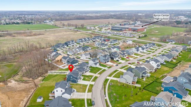 Big Back yard with green space behind | Image 53