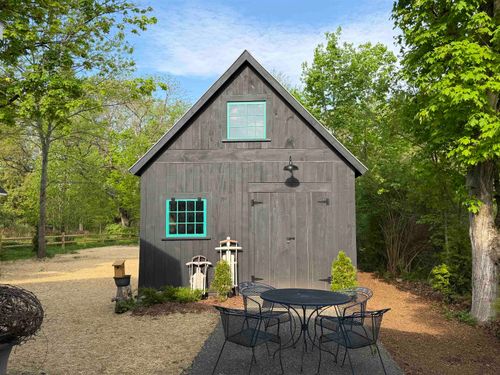 22 Marble St, Brandon, VT, 05733-1120 | Card Image