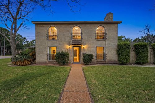 1124 Estate Dr, La Marque, TX, 77568-4223 | Card Image
