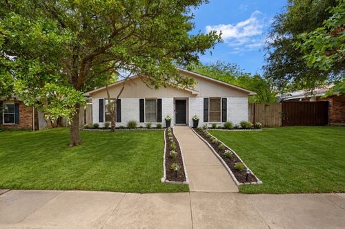 7334 Blue Sage Dr, Dallas, TX, 75249-1135 | Card Image