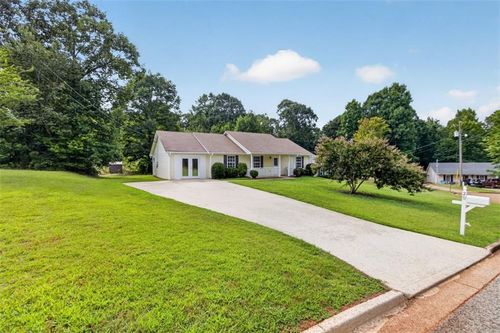 20 Hunters Keep, Covington, GA, 30014-8439 | Card Image