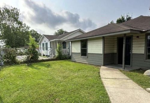 3804 Cedar Hill Ln, Houston, TX, 77093-2833 | Card Image