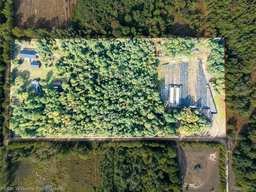 5802 Samantha Dr, Coleman, MI, 48618-8337 | Card Image