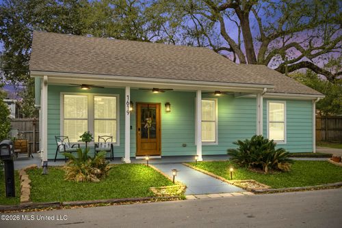 1619 Nichols Ct, Gulfport, MS, 39501-2152 | Card Image