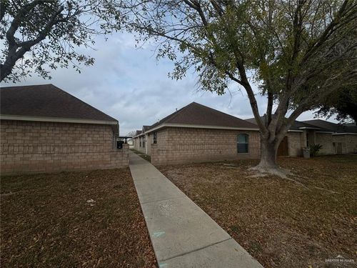 2109 N Dahlia St, Pharr, TX, 78577-8152 | Card Image
