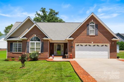 3170 Riber Ln, Claremont, NC, 28610-7436 | Card Image