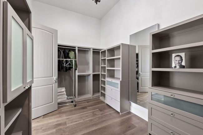 1300 Sparrow Ln, House other with 5 bedrooms, 6 bathrooms and null parking in Austin TX | Image 16