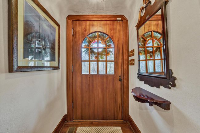 Front Door | Image 6
