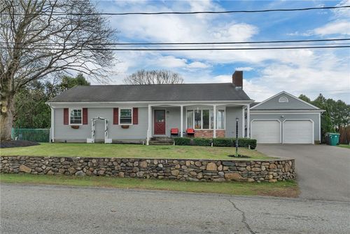 33 Achille St, Woonsocket, RI, 02895-1403 | Card Image