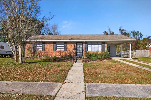 2209 North St, Gulfport, MS, 39507-2122 | Card Image