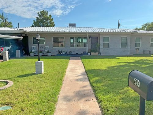 604 Mccarver Dr, Ballinger, TX, 76821-5024 | Card Image