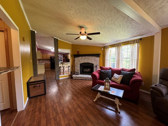 108 Hawn Dr, House other with 3 bedrooms, 2 bathrooms and null parking in Crab Orchard TN | Image 19