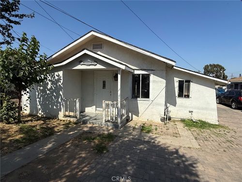 560 S Mcdonnell Ave, Los Angeles, CA, 90022-1838 | Card Image
