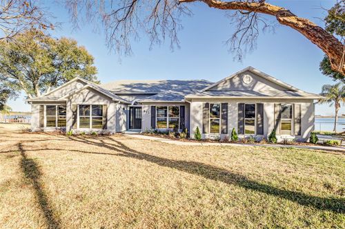 411 Edgewater Dr, Polk City, FL, 33868-9752 | Card Image