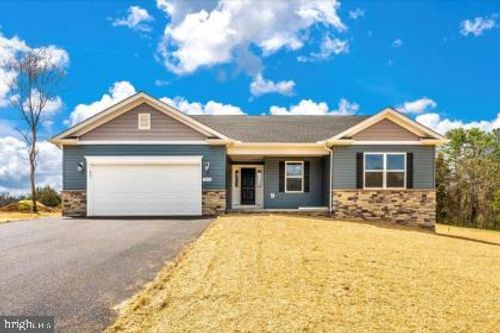 10978 Deerwood Dr, MERCERSBURG, PA, 17236-9801 | Card Image