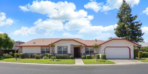 277 Garden Circle Dr E, Manteca, CA, 95336-9438 | Card Image