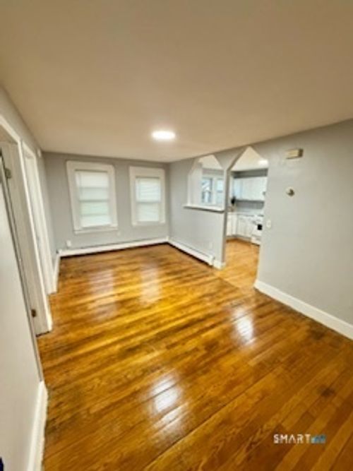 1w-467 Columbus Ave, New Haven, CT, 06519-1246 | Card Image