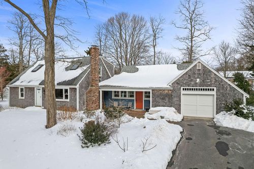 44 Elvira Ave, Falmouth, MA, 02540-2817 | Card Image