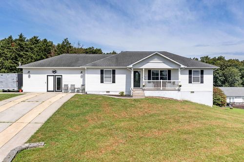 212 Bayberry Drive, Crossville, TN, 38555 | Card Image