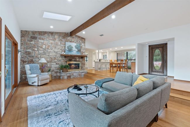 1909 Cypress Pt E, House other with 4 bedrooms, 3 bathrooms and 4 parking in Austin TX | Image 6