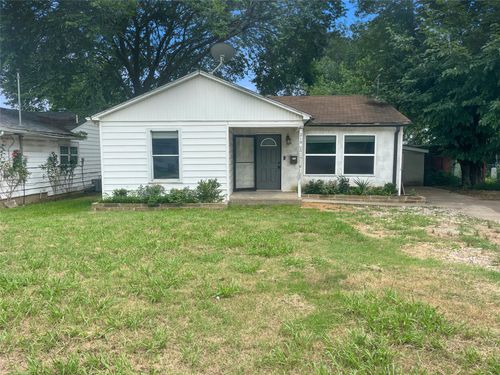 210 W Dexter St, Sherman, TX, 75092-2761 | Card Image
