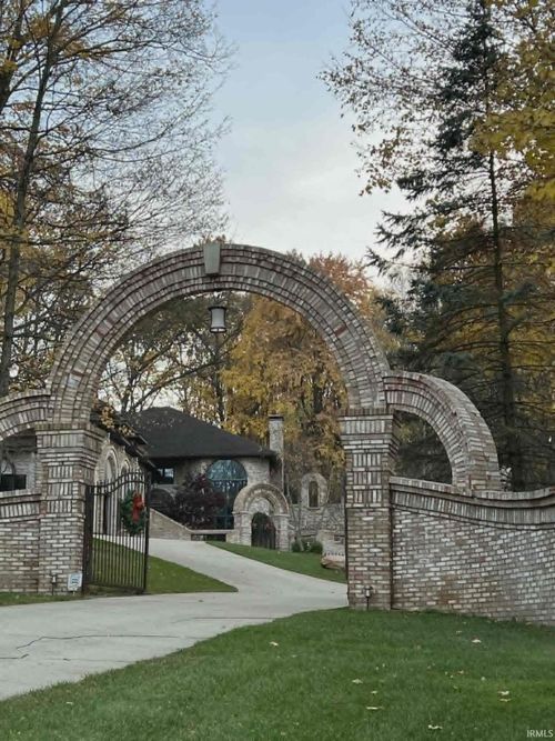 19710 Amberwood Drive, Bristol, IN, 46507 | Card Image