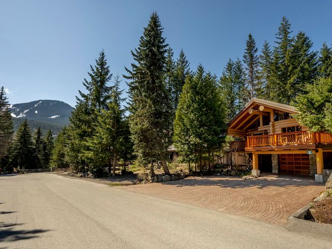 6310 Fairway Drive, House other with 5 bedrooms, 3 bathrooms and 6 parking in Whistler BC | Image 1