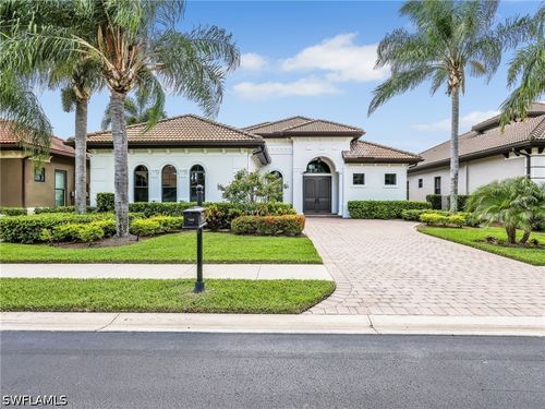 7660 Cottesmore Dr, NAPLES, FL, 34113-3176 | Card Image