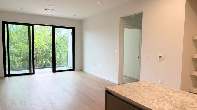 UNIT-322 - 2209 S 1 St St, Condo with 1 bedrooms, 1 bathrooms and 1 parking in Austin TX | Image 6