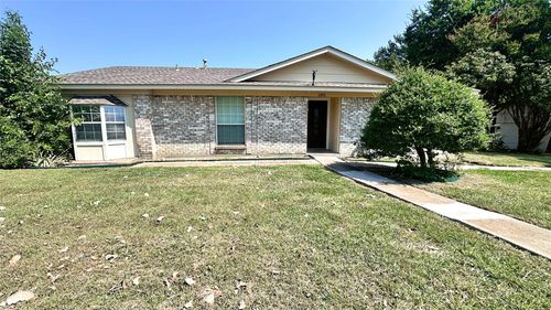 1301 Quail Dr, Garland, TX, 75040-8172 | Card Image