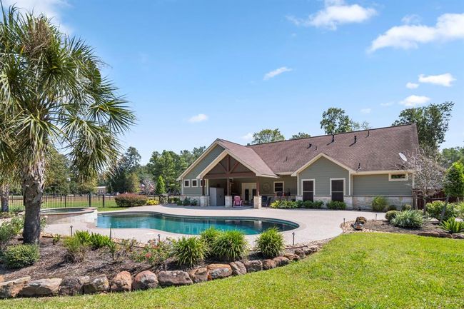 20585 Highway 146 N, Home with 3 bedrooms, 3 bathrooms and 3 parking in Liberty TX | Image 21