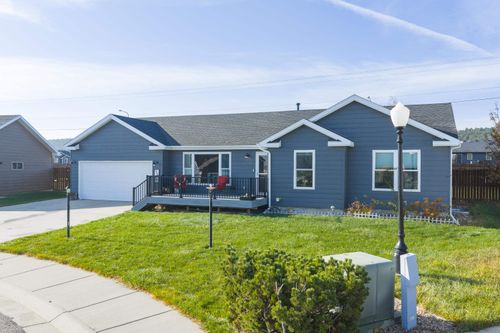 9815 Kingsbury Ct, Summerset, SD, 57718-9136 | Card Image