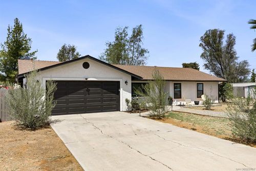 1922 Vermont St, Ramona, CA, 92065-2546 | Card Image