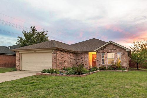 3709 Allison Dr, Denton, TX, 76207-6009 | Card Image