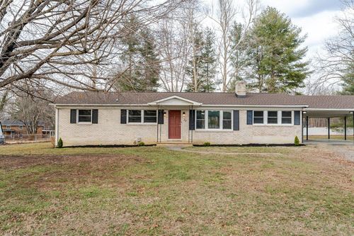 24 La Salle Dr, GROTTOES, VA, 24441-5001 | Card Image