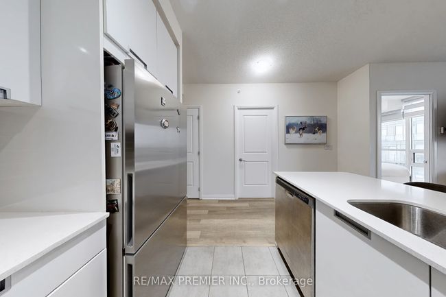2210 - 5025 Four Springs Ave, Condo with 2 bedrooms, 1 bathrooms and null parking in Mississauga ON | Image 9