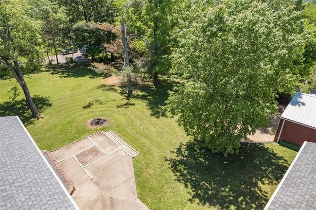 View of grassy yard | Image 26