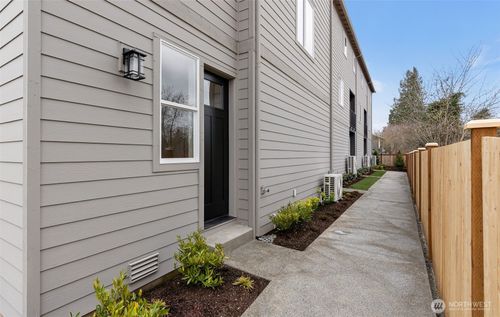 unit-a4-225 106th St Sw, Everett, WA, 98204-7022 | Card Image