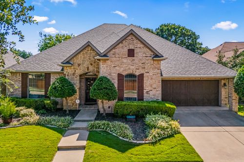 648 Ashleigh Ln, Lantana, TX, 76226-6427 | Card Image