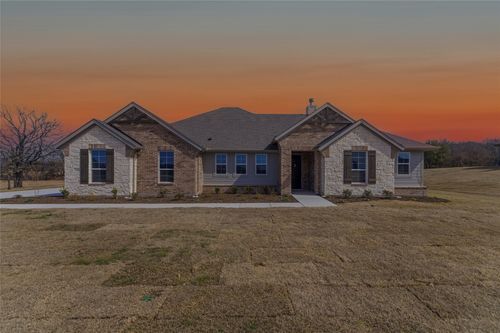 144 Oak Grove Way, Springtown, TX, 76082-0015 | Card Image