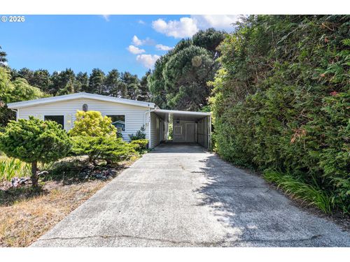 429-1600 Rhododendron Dr, Florence, OR, 97439-9306 | Card Image