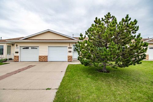 5407 47 Street, Lacombe, AB, T4L1H5 | Card Image