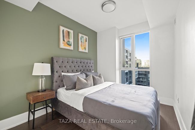 1231 - 560 Front St W, Condo with 3 bedrooms, 2 bathrooms and 1 parking in Toronto ON | Image 16