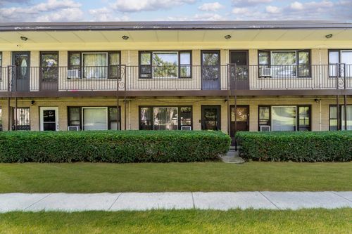 apt-6-23 King Arthur Ct, Northlake, IL, 60164-1389 | Card Image