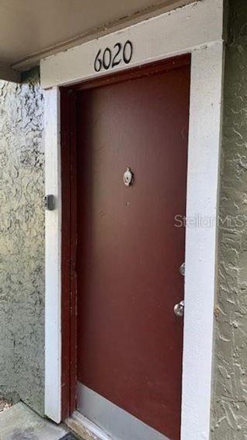 20b-6020 Peregrine Ave, ORLANDO, FL, 32819-7520 | Card Image