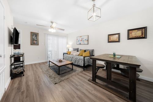 apt-107-1514 Parker Ln, Austin, TX, 78741-2542 | Card Image